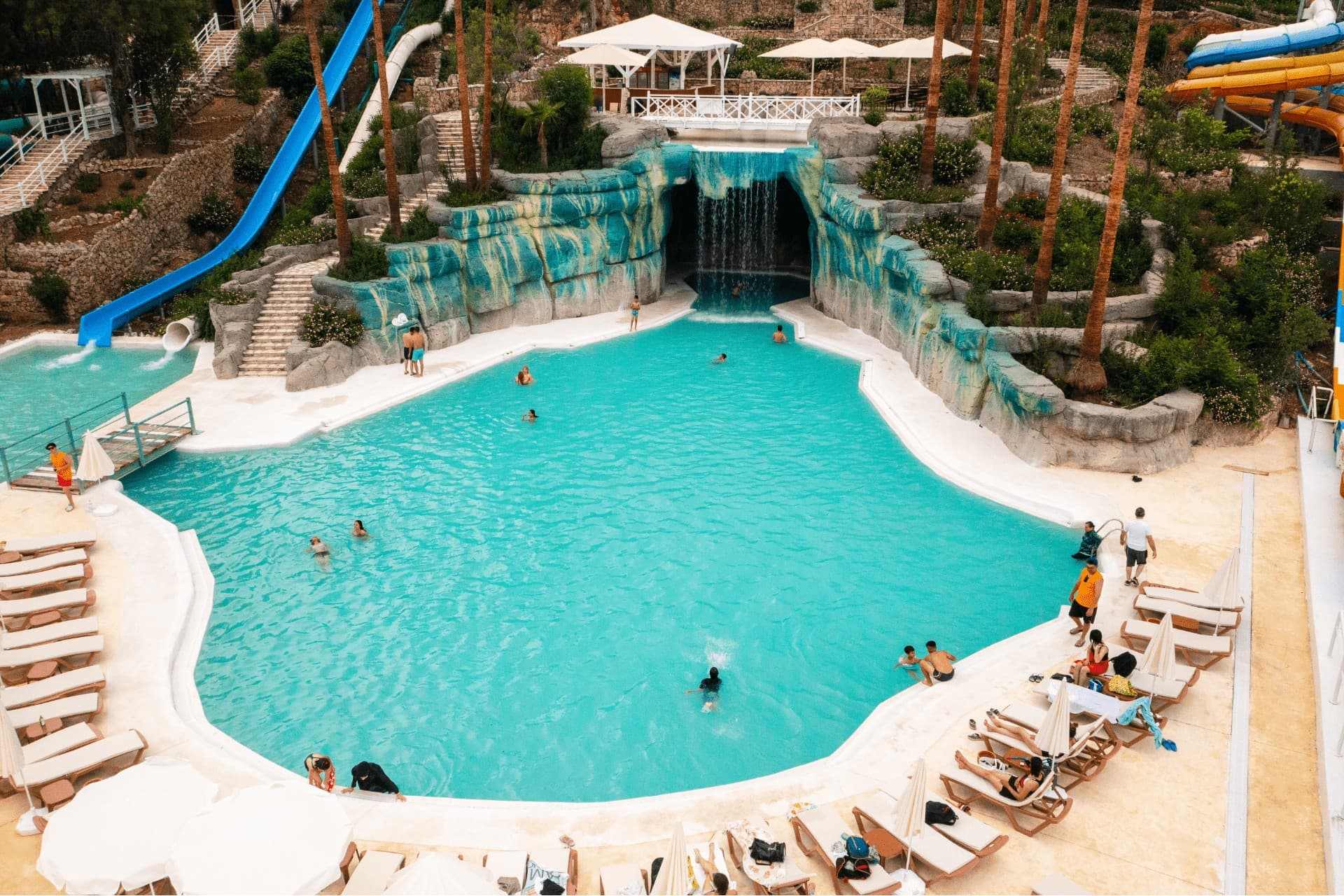 Cave Pool & Jakuzi